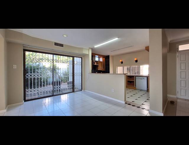 3 BEDROOM DUPLEX RENTED IN ESSENWOOD